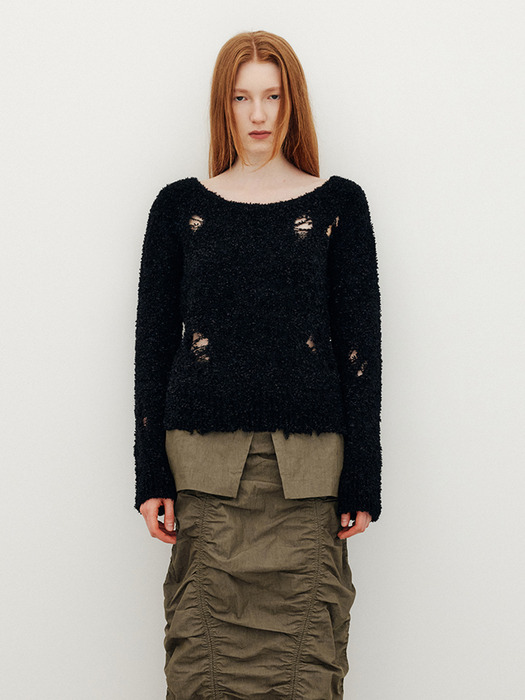 DESTROYED POINT BOUCLE LOOSE KNIT TOP - BLACK