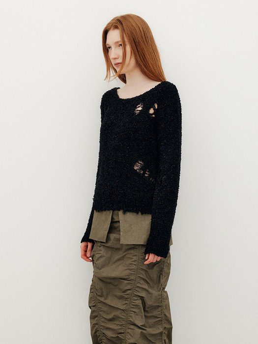 DESTROYED POINT BOUCLE LOOSE KNIT TOP - BLACK