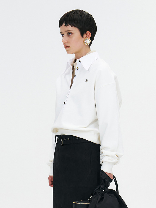 SWEATSHIRT WITH CURVED SHIRT COLLAR - WHITE