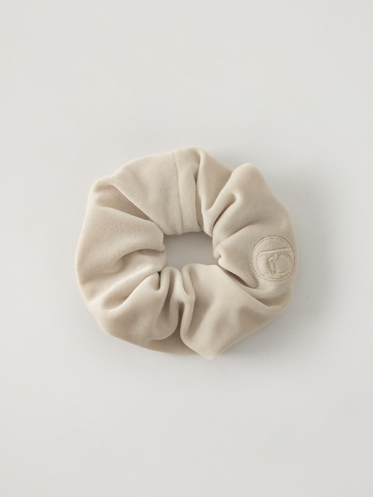 VELVET SCRUNCHIE (4 Colors)