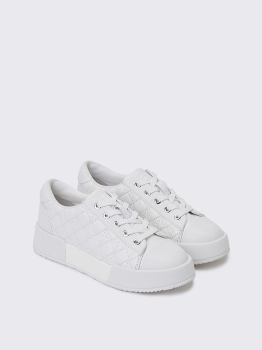 [김나영 착용] Quilting sneakers(white)_DG4DS24009WHT