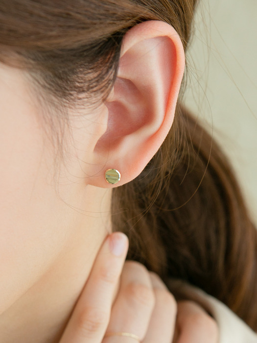 14k gold round button earrings (14K 골드)