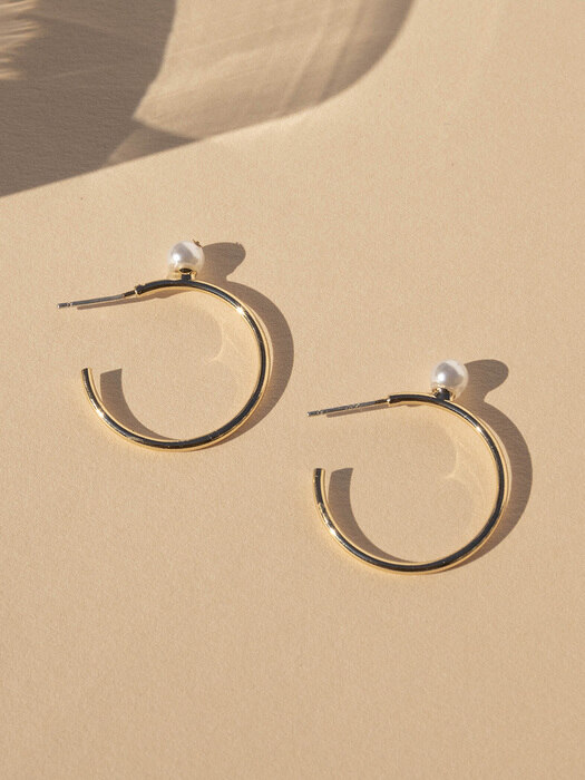 Pearl Hook Earring