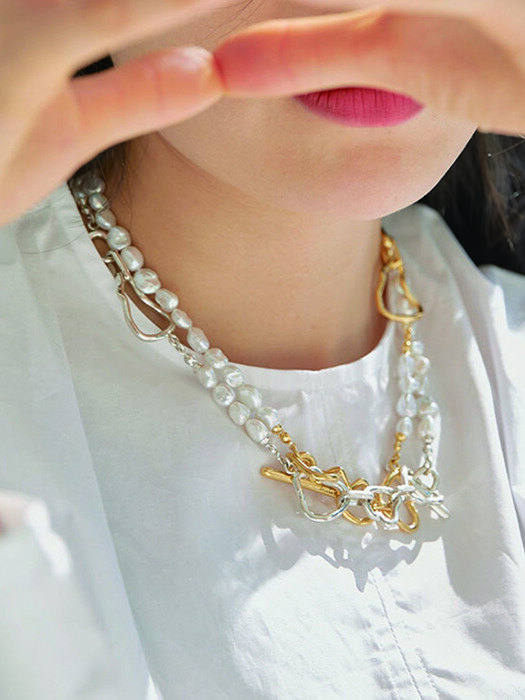 Connection Chain Pearl Necklace (Silver, Gold)