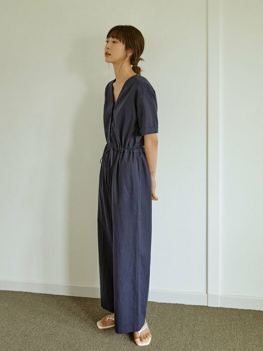 v-neck linen jumpsuit (navy)