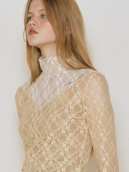 Two-Tone Lace Turtleneck Top_Cream