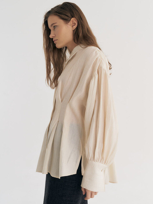 Crinkled Volume Sleeve Pleated Shirt Blouse (Ivory)