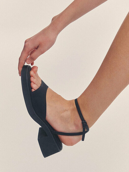 [단독]Basic platform sandals (2color)