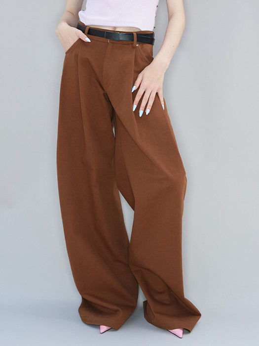 Wide Tuck Pants Brown