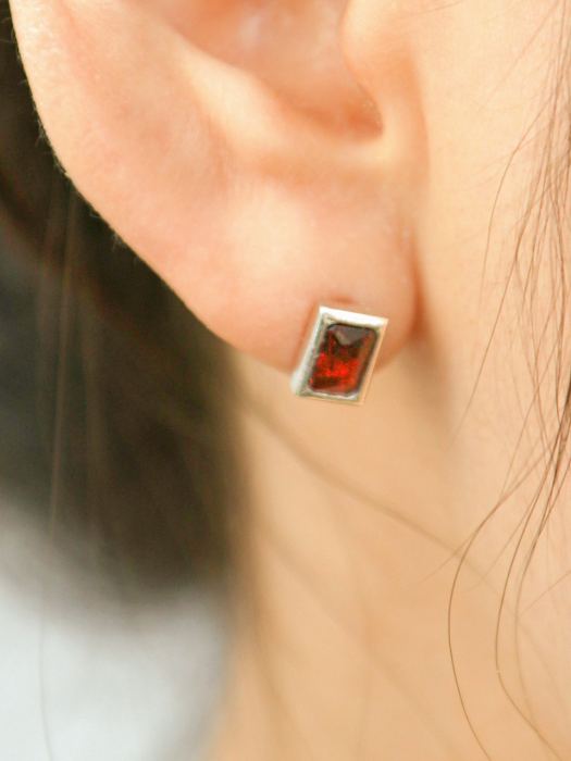 Sunred Stud Silver Earring Ie309 [Silver]