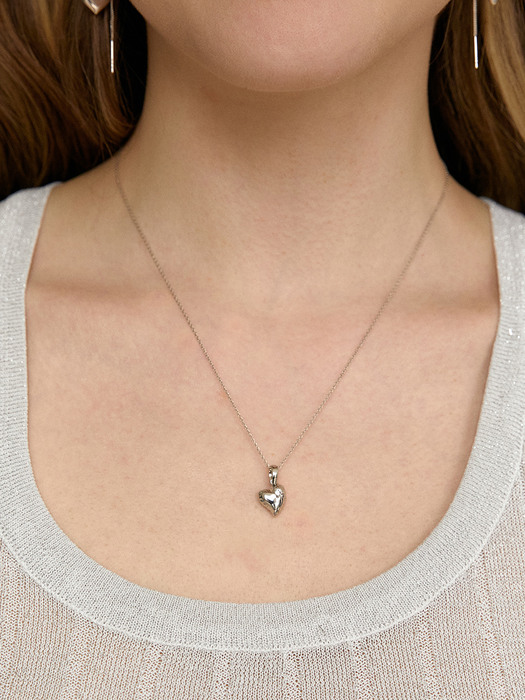 heart point cubic necklace
