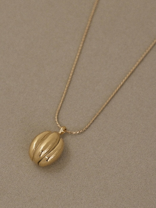 04-21 shell (Necklace)