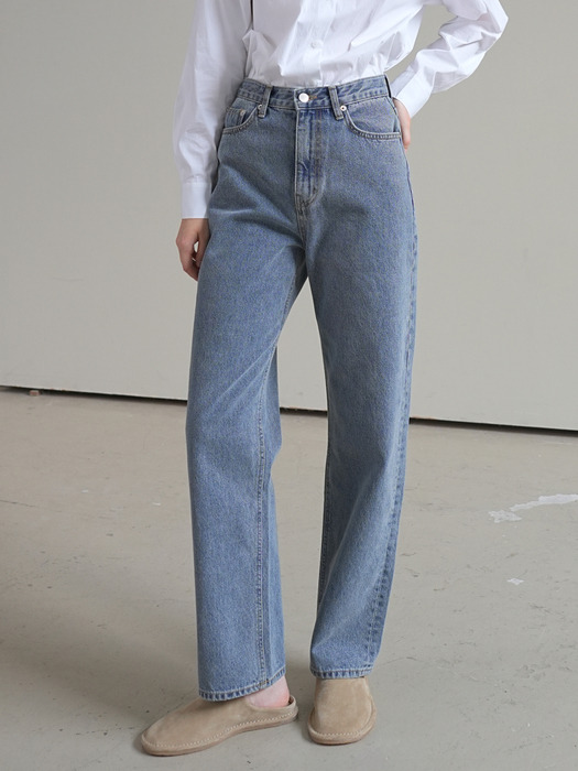 STRAIGHT DENIM PANTS / BLUE