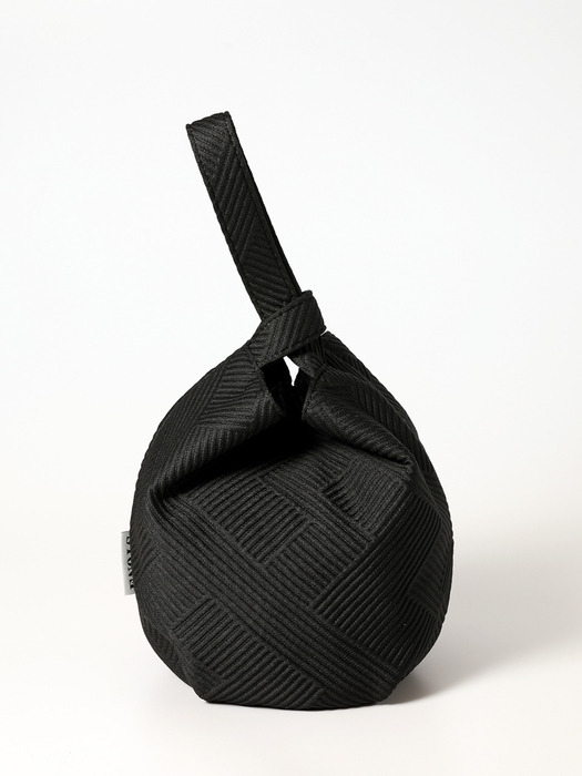 Embossing Dumpling Wrist bag_Stripe Black