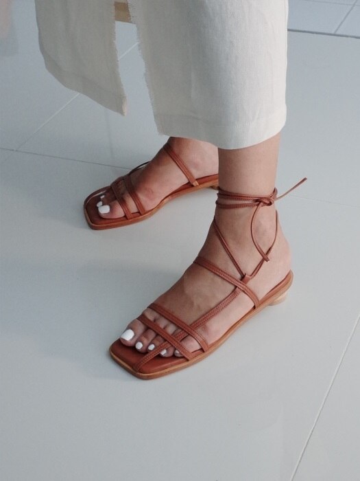 Two way strap sandals D.camel