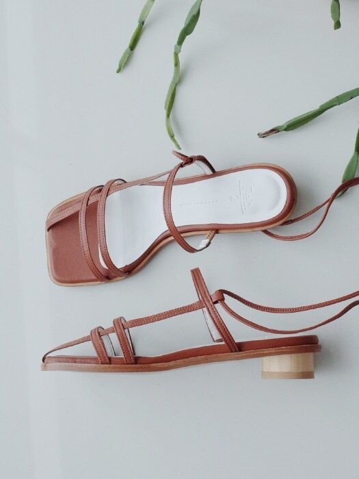 Two way strap sandals D.camel