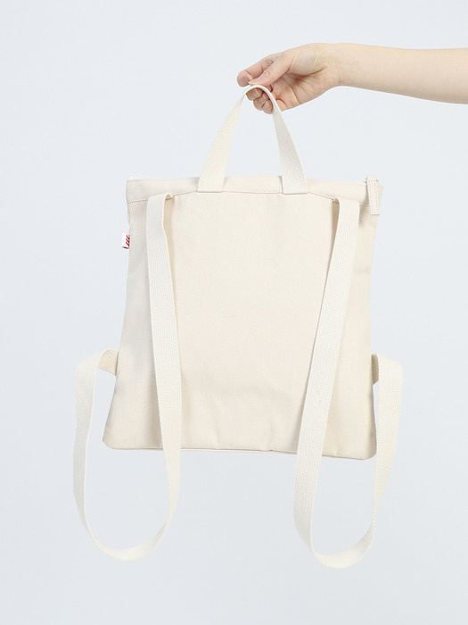 Lettering pointed backpack_ivory
