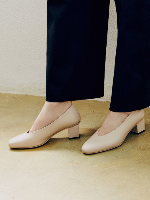 Soft Leather Pumps _Beige [LMS201BE]