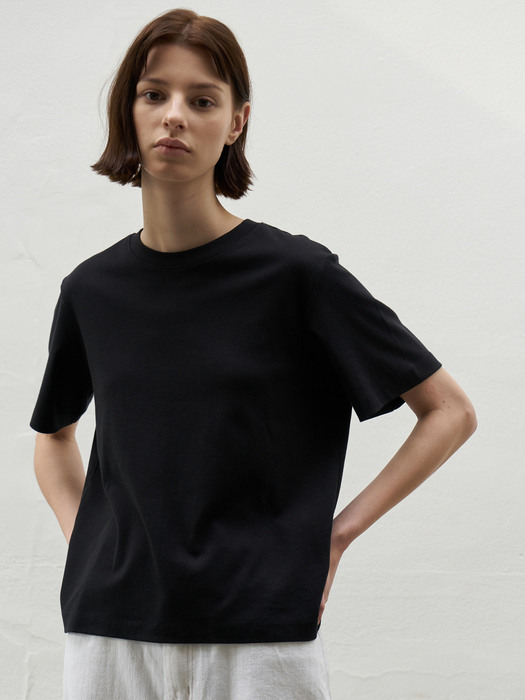 Embroidered Cotton T [Black]