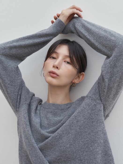 SOFT ROUND NECK KNIT_GRAY