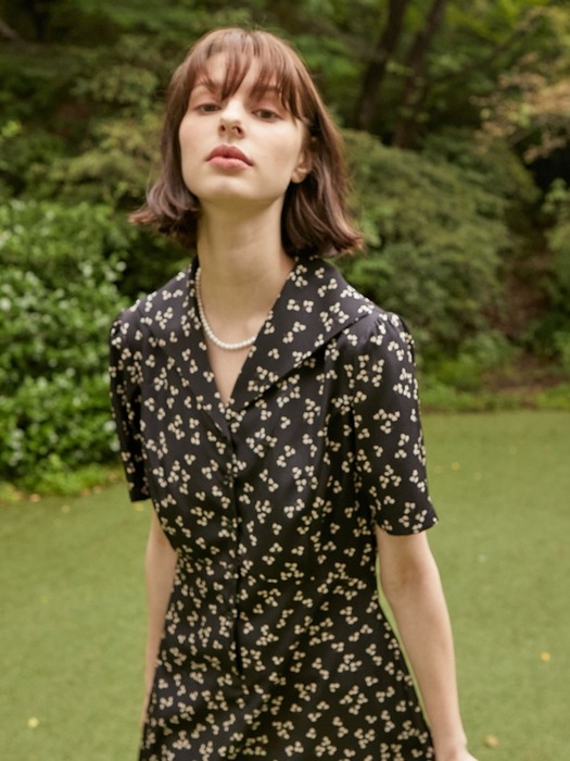 Floral Collar Shirring Dress - Black