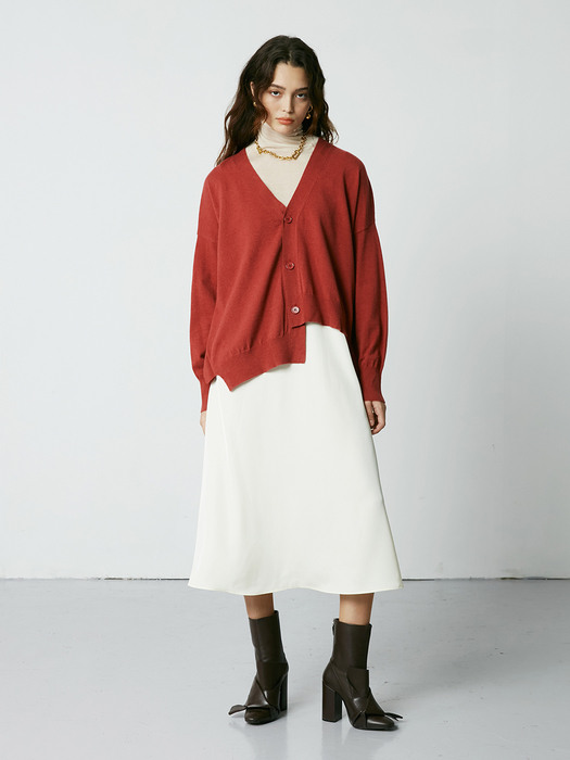 BACK BUTTON UNBALANCE KNIT CARDIGAN_RED [U1F0K201/24]