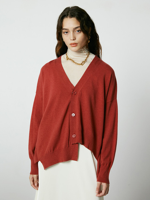 BACK BUTTON UNBALANCE KNIT CARDIGAN_RED [U1F0K201/24]