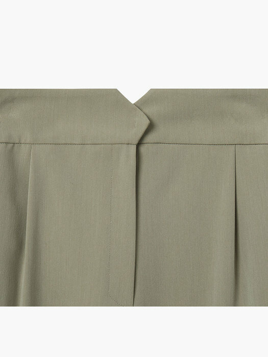 HIGH-RISE BELT DETAIL TROUSERS, OLIVE