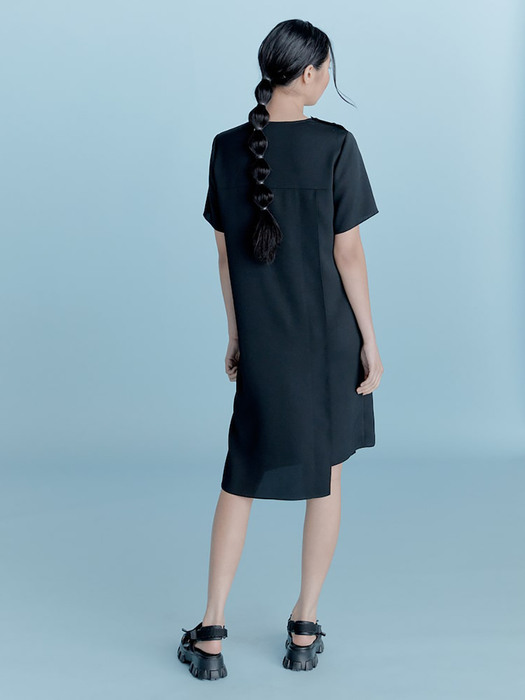 Signature Unbalance Wrap Dress  Black (KE2371M035)