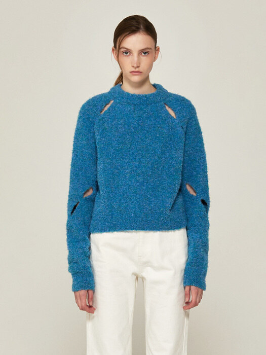 boucle yarn slit detail knit (BLUE)