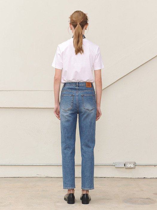 HIGH-RISE CROPPED STRAIGHT-LEG JEANS