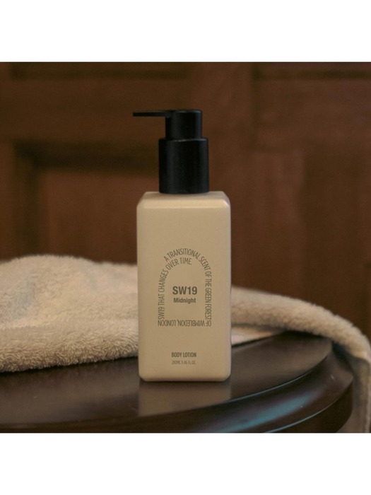 SW19 Midnight BODY LOTION (280ml)