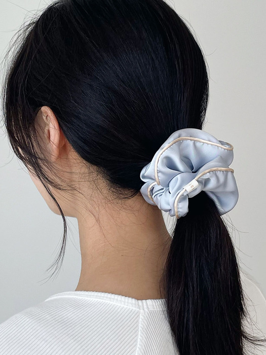 oar Jenne Satin Scrunchie [Pink & Sky & White & Black]