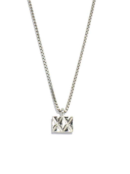 ST Motif Pendant Silver necklace In459 [Silver]