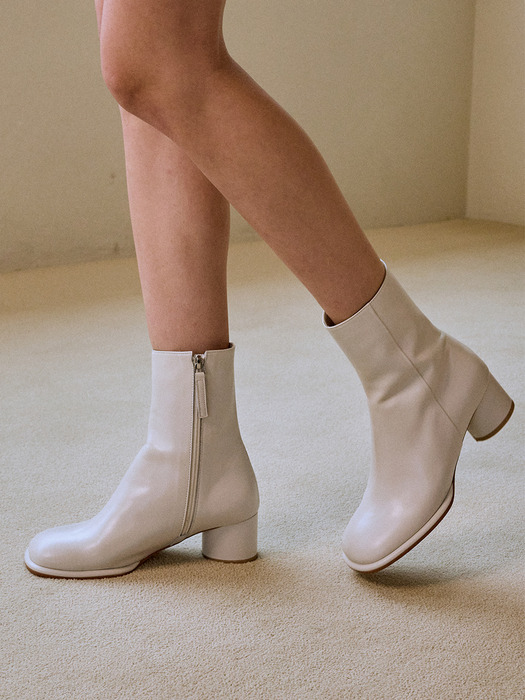 Gosia ankle boots(long boots cover) / cream