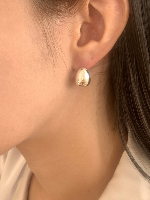[단독] egg bold earring