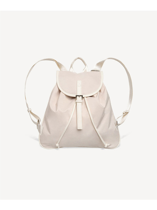 String backpack Ivory