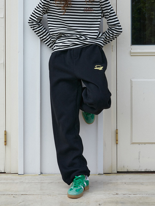 Butter Wing Fluff Sweat Pants (Black)