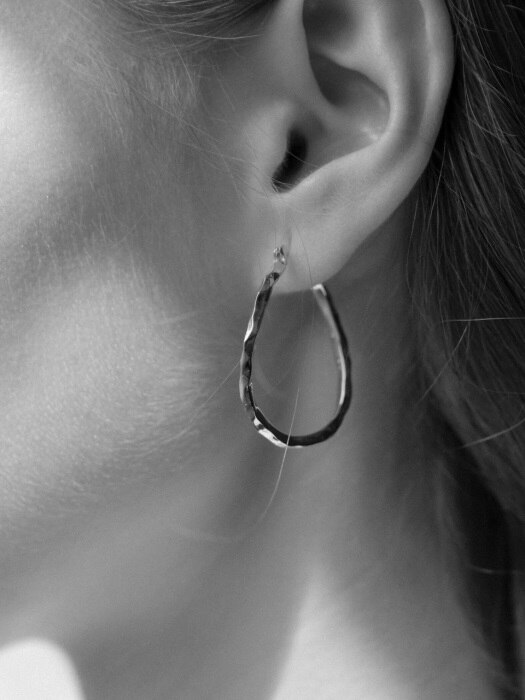 Hammered Wave Earring
