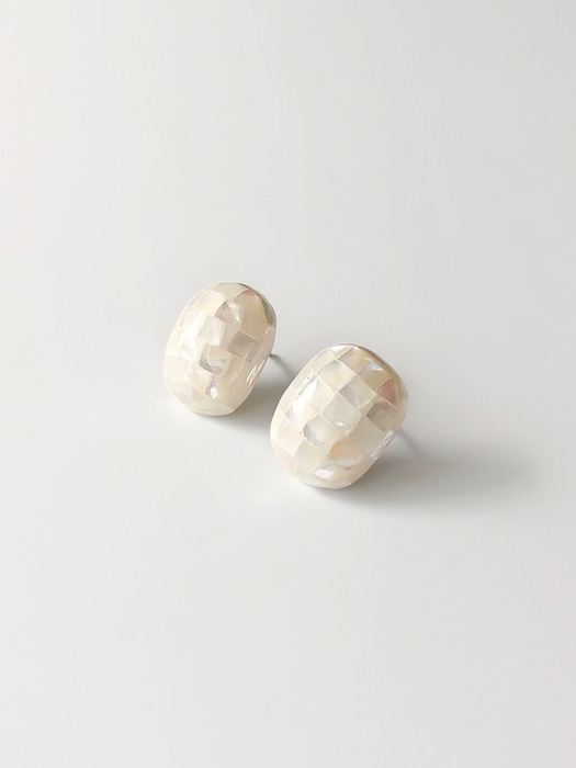 tile mother of pearl earrings