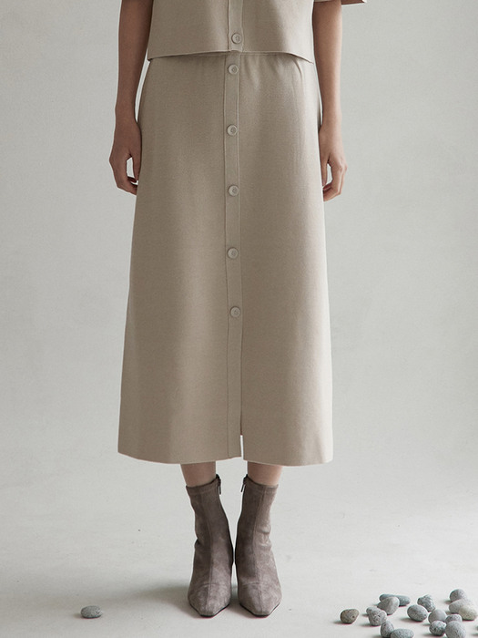 V. button point knit skirt (beige)