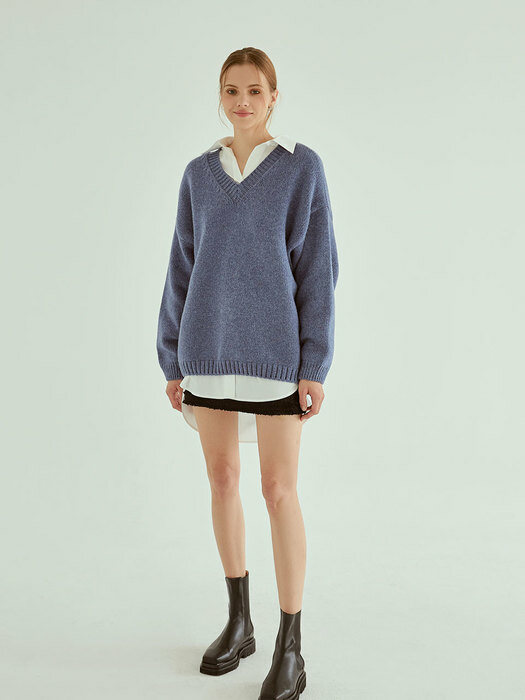 Cream V-neck Loose Knit[blue]