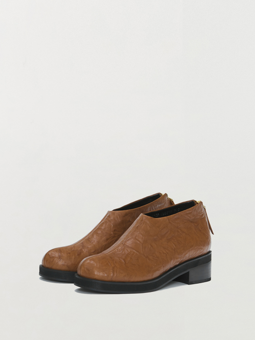 QOY Leather Loafers - Brown