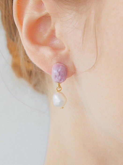Ceramic Pearl `drop` earring(Purple)