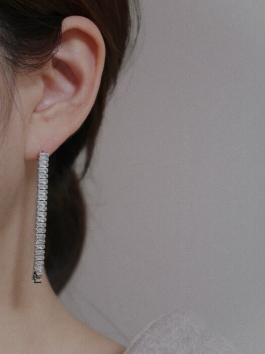 Crystal folded earrings