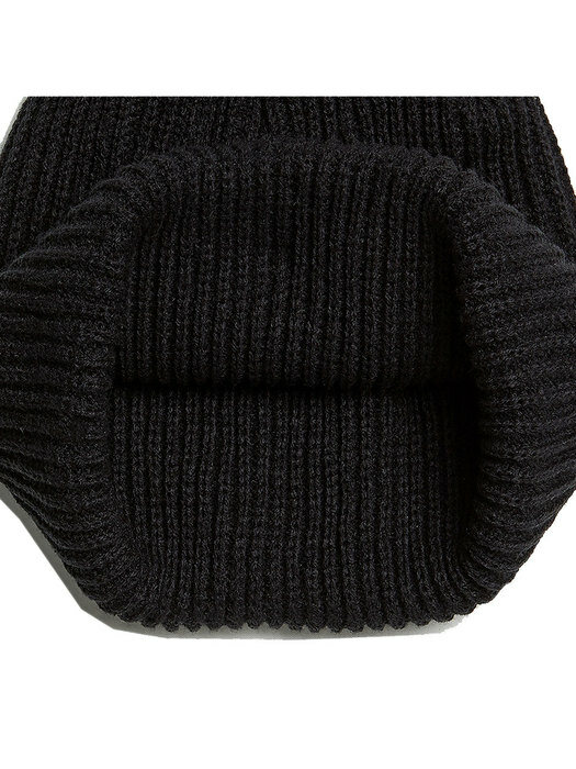 NEW PARISIAN DOG LOGO BEANIE BLACK