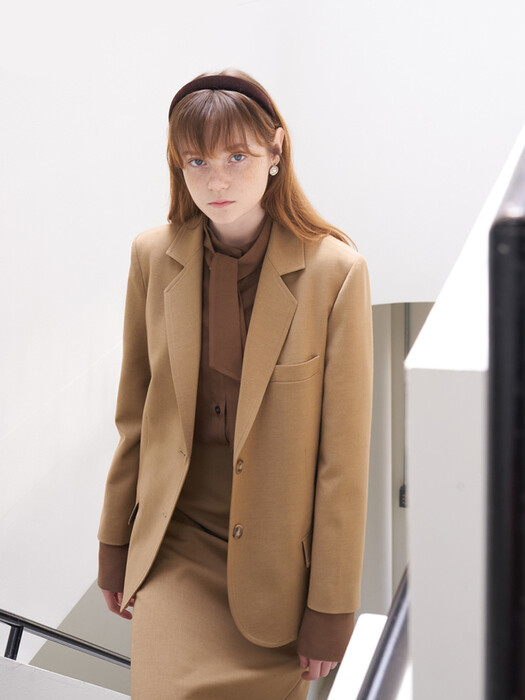  21 Fall_Brown Tie Blouse