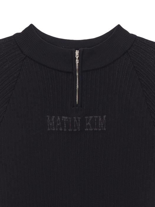 HALF TURTLE NECK FITTED KNIT IN BLACK