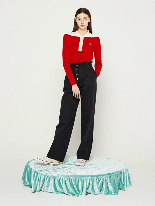 CONTRASTED NECK COLLAR KNIT TOP - RED