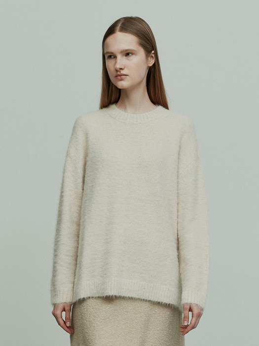 RELAXED FIT KNITTED TOP BUTTER CREAM
